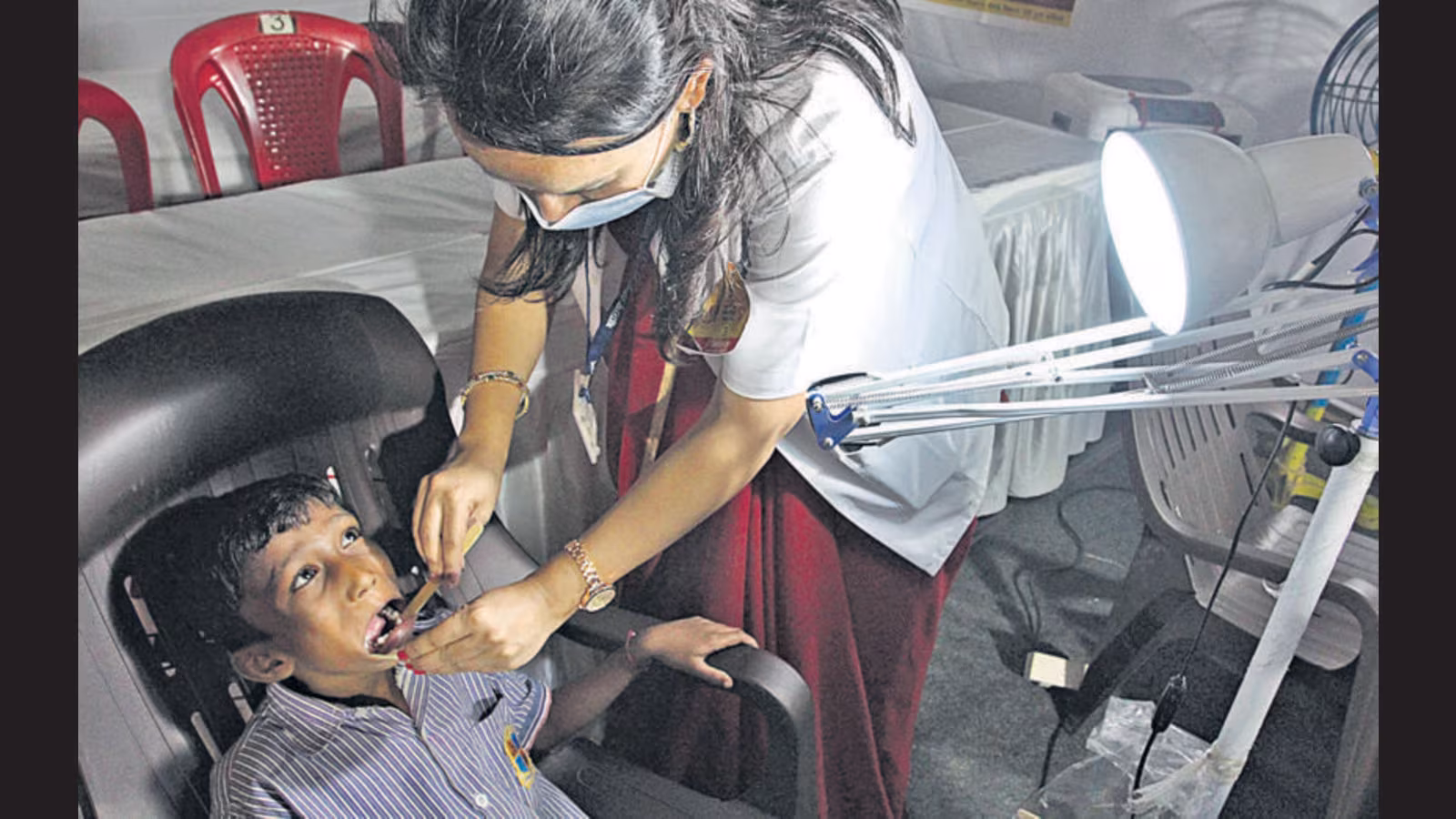 School dental check-up camp by Vasavi Hospitals Bangalore