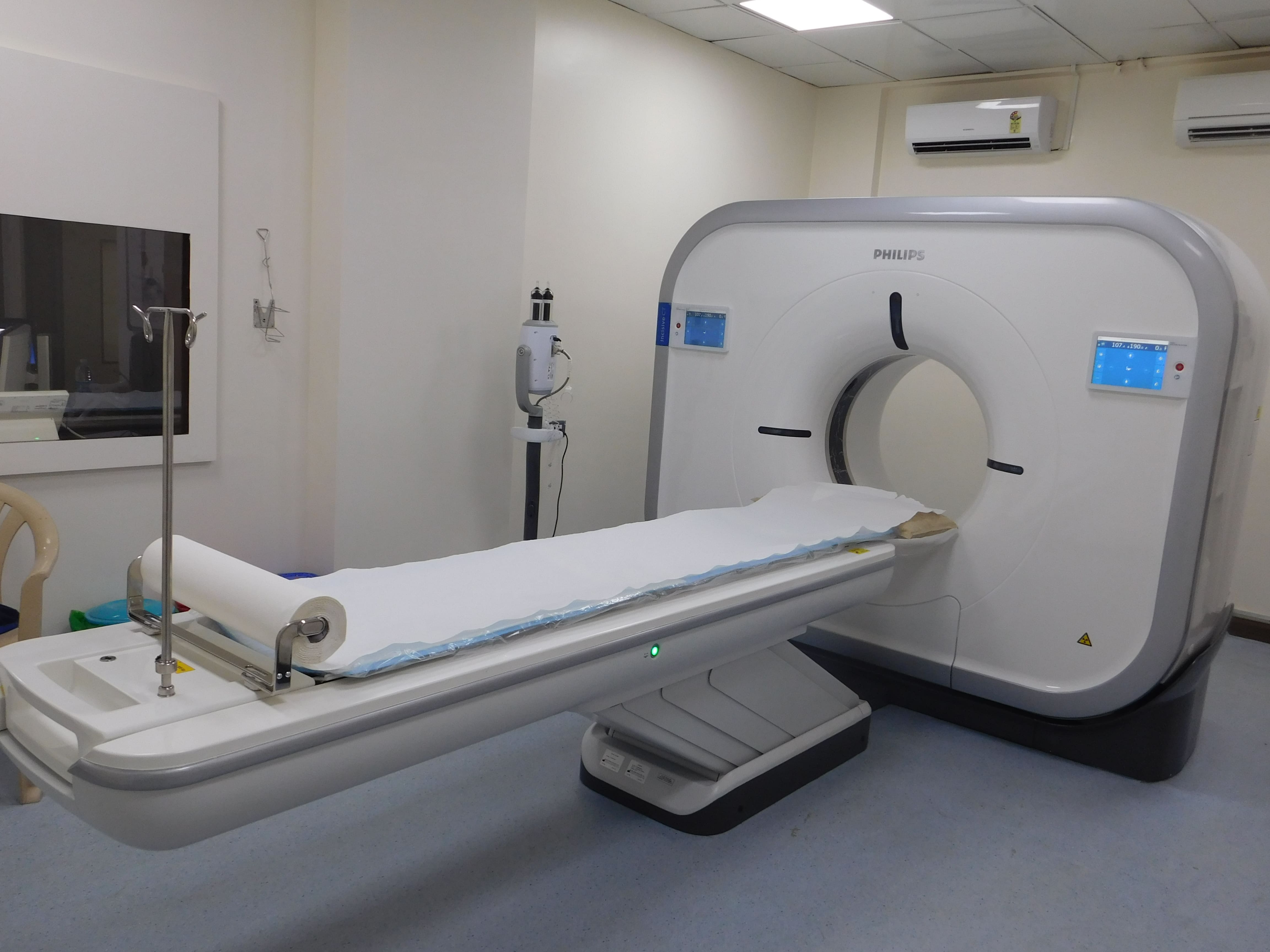 MRI scan machine at Vasavi Hospitals Bangalore for advanced imaging and accurate diagnostics.